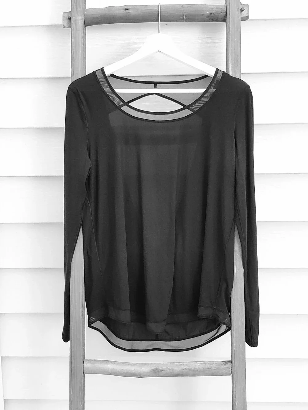 Lululemon Mix & Mesh Long-Sleeve Black Top Size 10